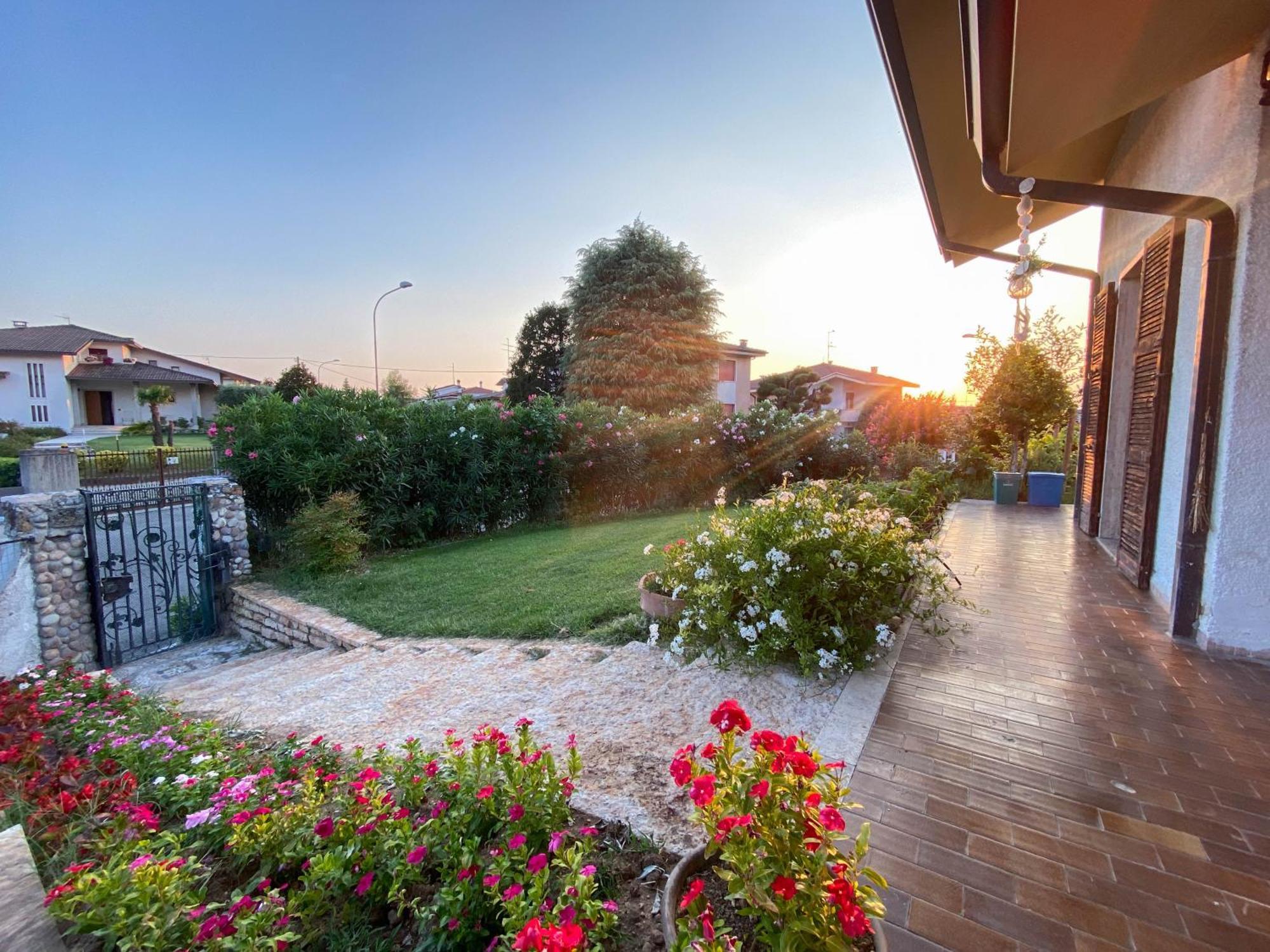Villa Magellano Castelnuovo del Garda Exterior foto